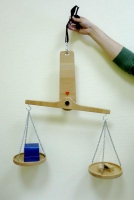 Весы подвесные из бука - fgospostavki.ru - Челябинск