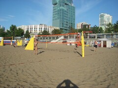 Стойки для пляжного волейбола с механизмом натяжения (с протекторами) - fgospostavki.ru - Челябинск