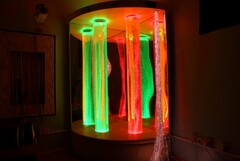 Сенсорный уголок большой с двумя колоннами, двусторонней подсветкой и фибероптическими нитями. VIP класс. - fgospostavki.ru - Челябинск