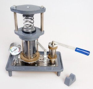 Пресс гидравлический (модель) - fgospostavki.ru - Челябинск