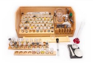 Микролаборатория для химического эксперимента (с ППГ, набором керамики и фарфора) - fgospostavki.ru - Челябинск