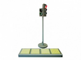 Электрифицированная модель транспортного и пешеходного светофоров на стойке и основании с "Виртуальным учителем" и с панелью образцами тактильной тротуарной плитки для слепых и слабовидящих пешеходов - fgospostavki.ru - Челябинск