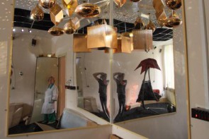 Зеркало настенное небьющееся без подсветки 119х59 сантиметров - fgospostavki.ru - Челябинск